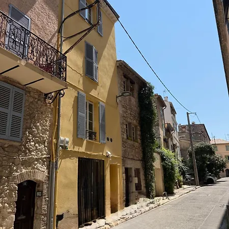 La Suite Safranier - Appartement refait à neuf au cœur du Vieil Antibes